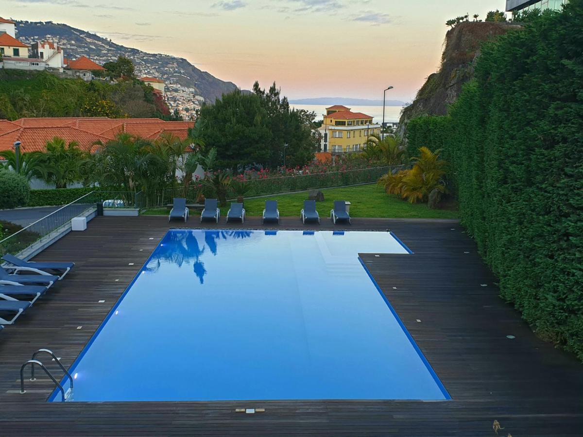 View Apartament Sao Joao フンシャル エクステリア 写真